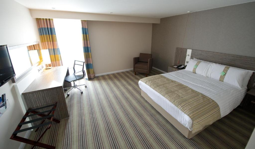 Holiday Inn Southend Photo 8