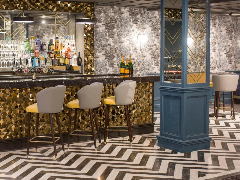 Iveagh Garden Hotel photo