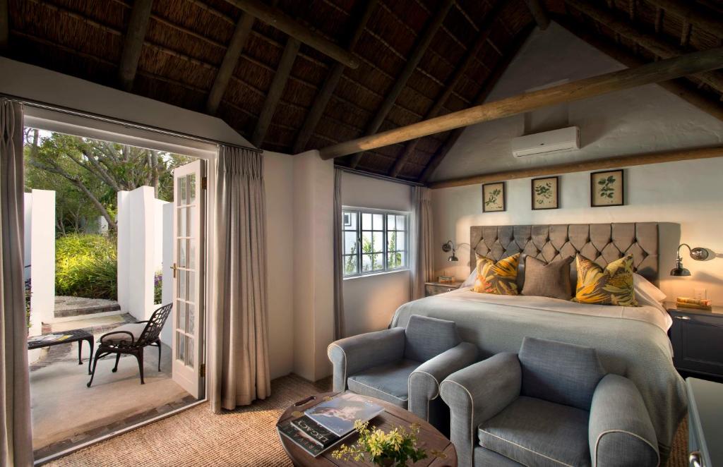 Hunters Country House photo