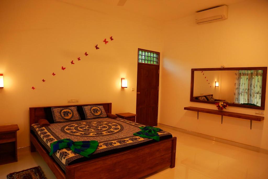 Shine Park — Hotel in Yala