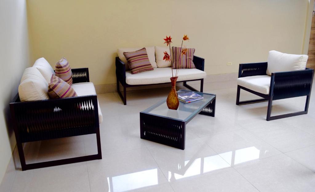 Hotel Apart Guayaquil Aeropuerto photo