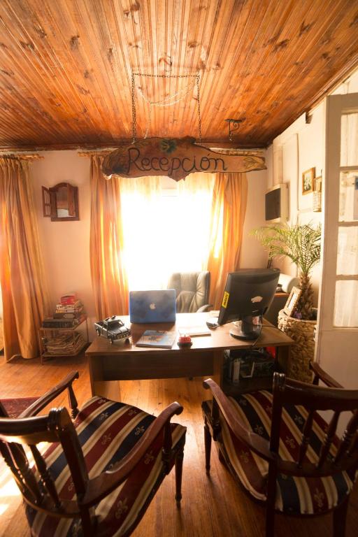 Hostel Moreno photo