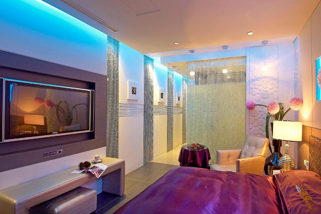 Qi Hai Motel photo