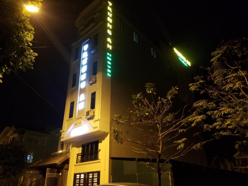Exterior view, Truong An Hostel in Viet Tri (Phu Tho)