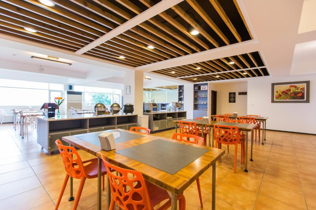 Restaurant, Sun Hola Villa in Yilan