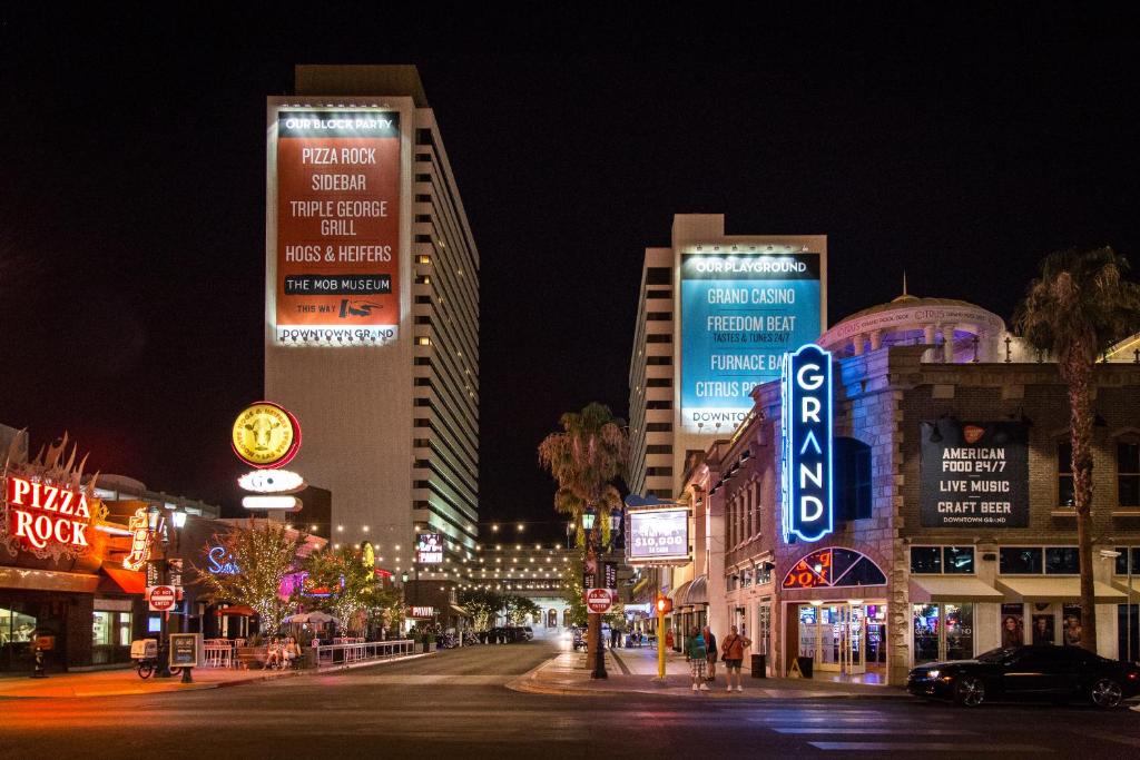 Downtown Grand Hotel & Casino Las Vegas - photo 1