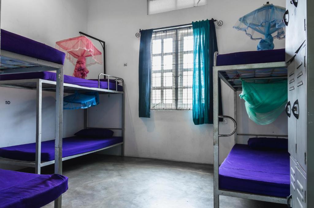Colombo Beach Hostel photo