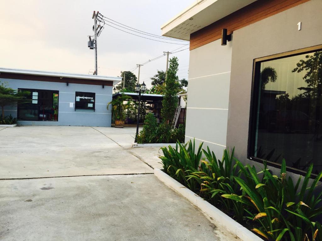 リラックス リゾート【ペット可】 (Relax Resort)