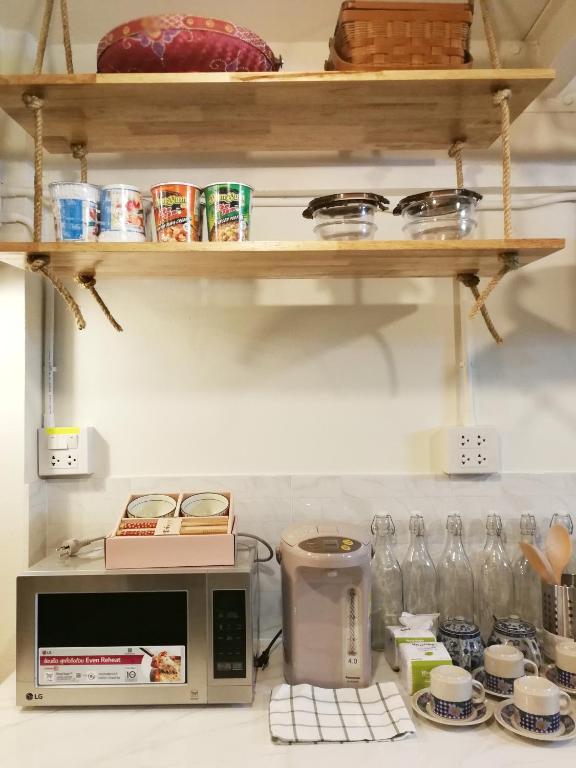 Restaurant, SillaHouse Hostel in Hat Yai