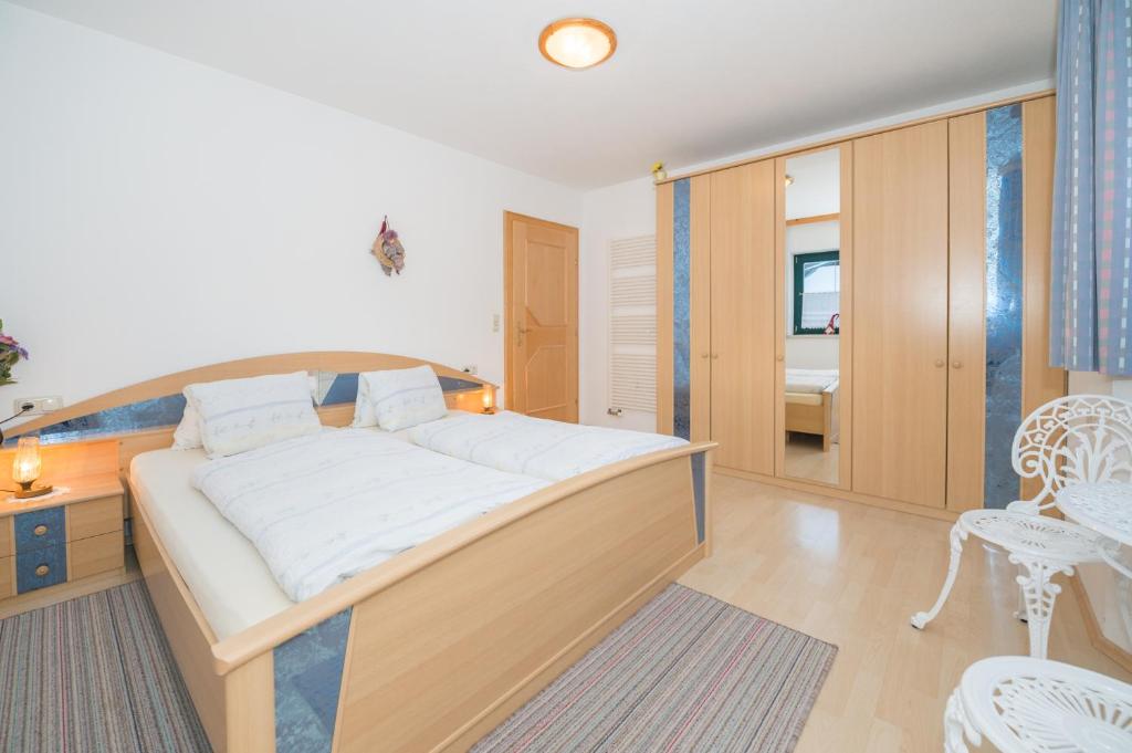 Monika Schwaiger, Appartements - 5