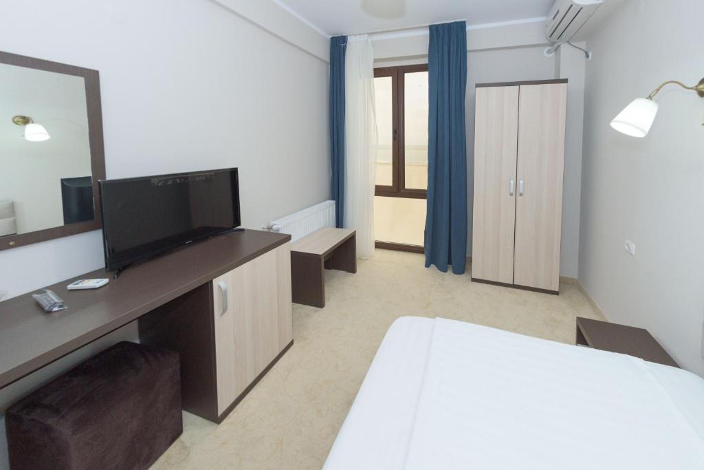 Hotel Promenada photo