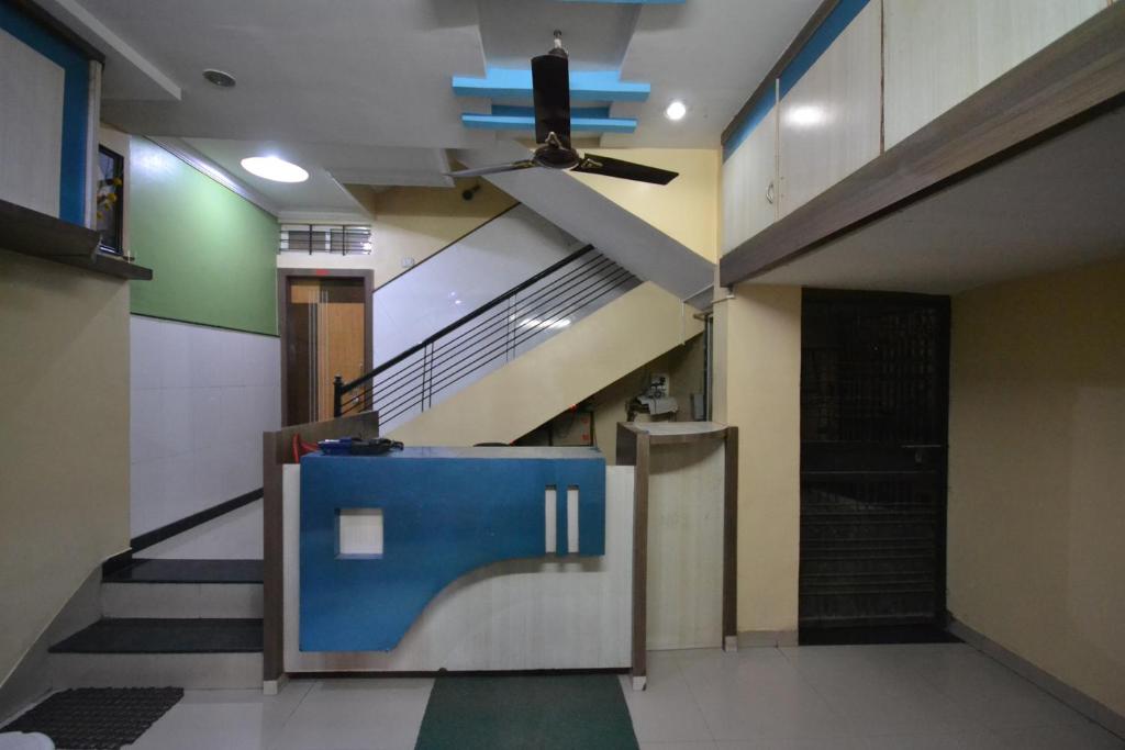 Hotel Madhava photo