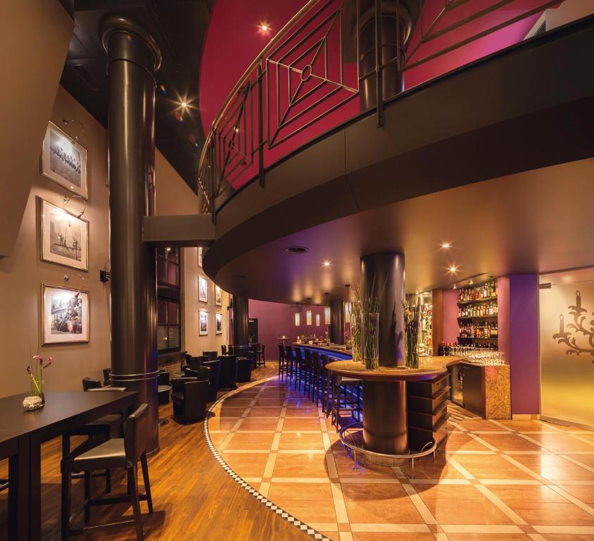 モーベンピック ホテル チューリッヒ レーゲンスドルフ (Movenpick Hotel Zurich-Regensdorf) ラウンジ