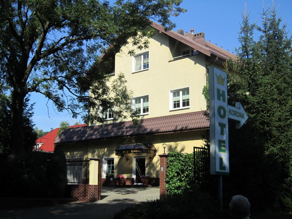 Hotel Korona — Hotel in Slubice