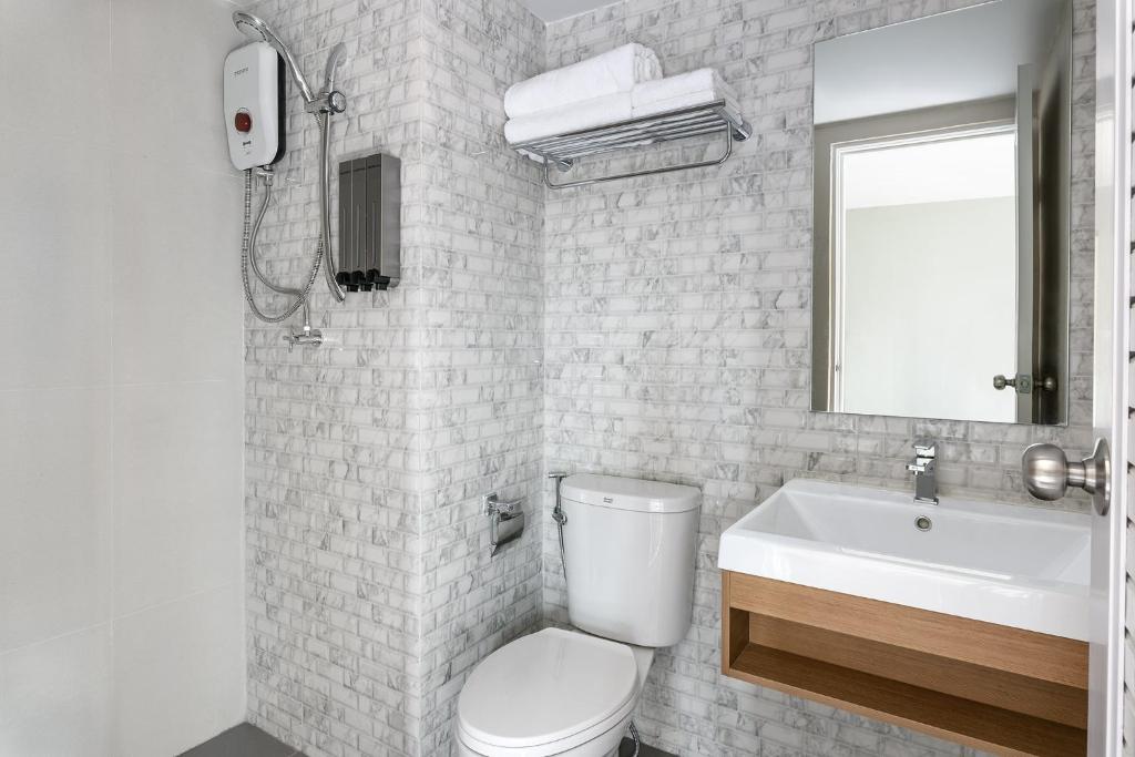 Travelier Hostel photo