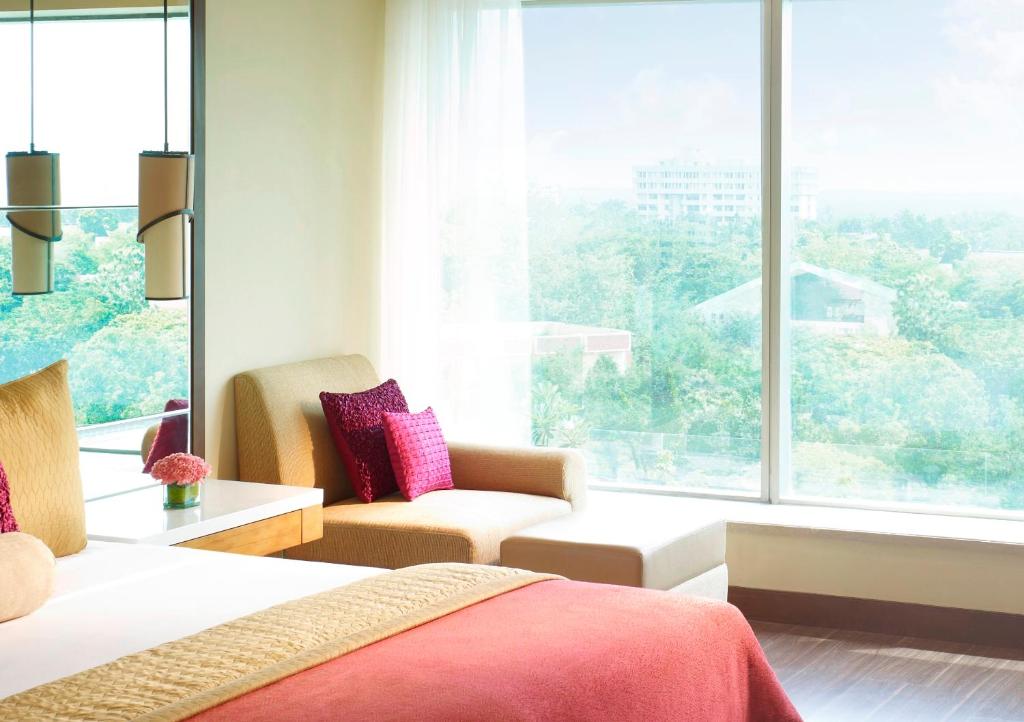Vivanta by Taj Surya Hotel photo