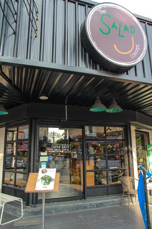 Chill Chill at Nimman A R706B photo