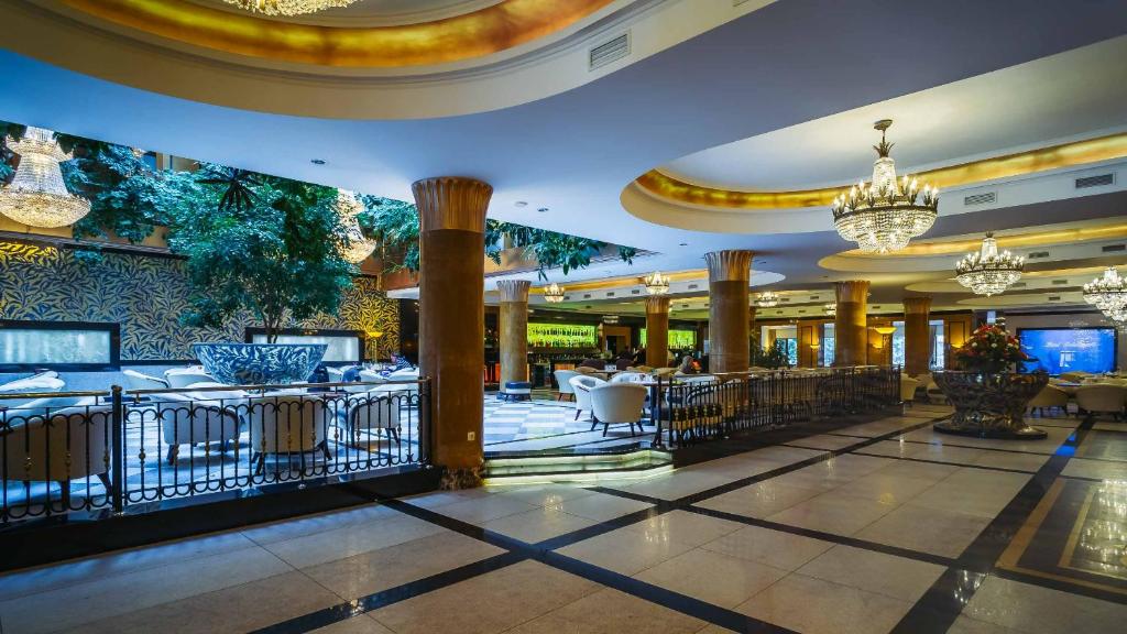 Noclegi Mikołajki Hotel Gołębiewski Mikołajki