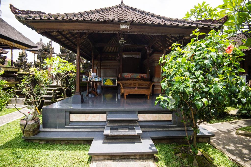 Tunjung Guest House