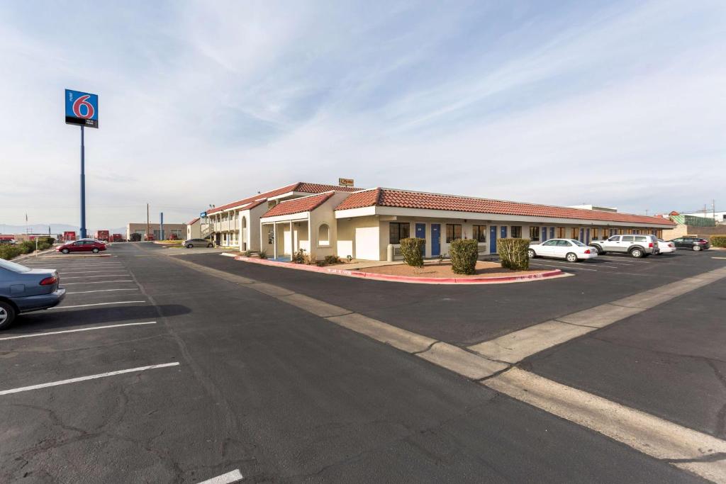 Motel 6-El Paso, Tx - East - Photo 3 of 31