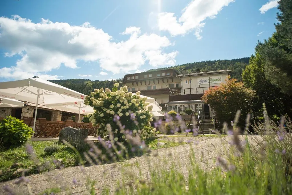 Haus Lavendel, hotel en Ossiach