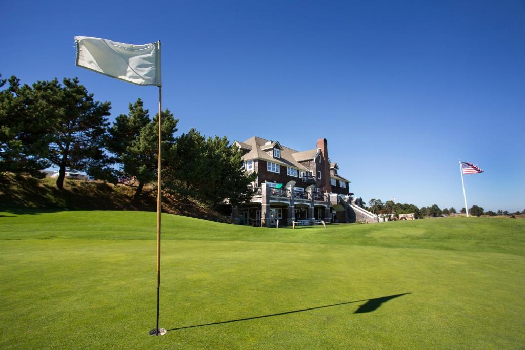 McMenamins Gearhart Hotel photo
