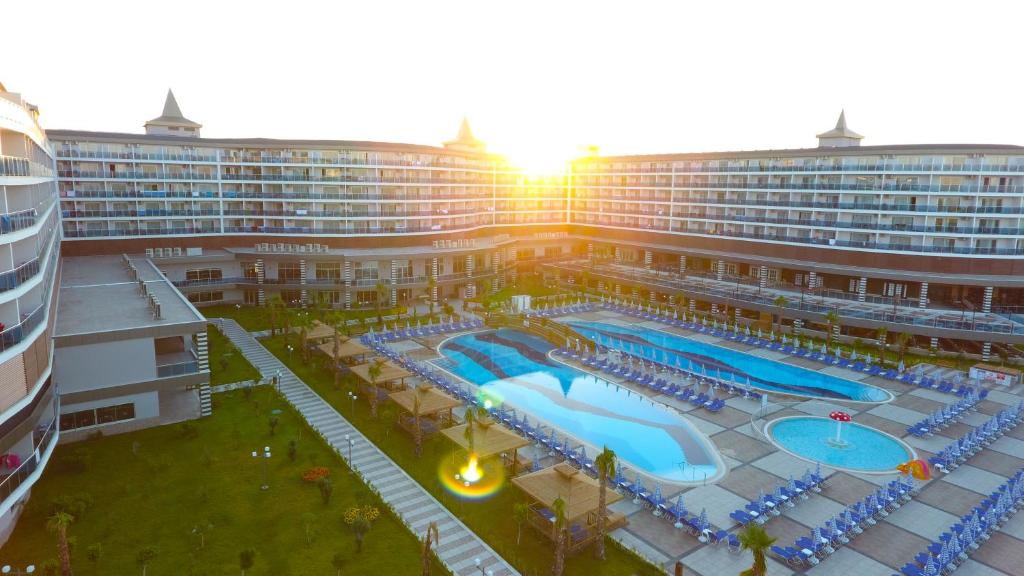 Eftalia Ocean — Swimming pool in Turkler