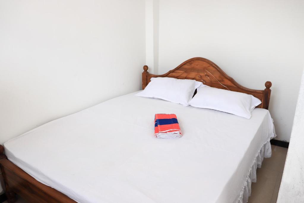 Sunshine Guest, Madihe East