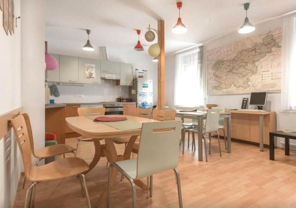 Hostel Vrba — Hotel in Ljubljana