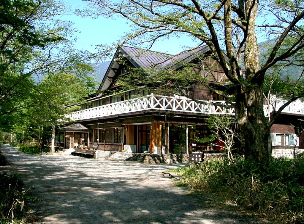 Kamikochi Nishi-itoya Mountain lodge — Hotel in Matsumoto
