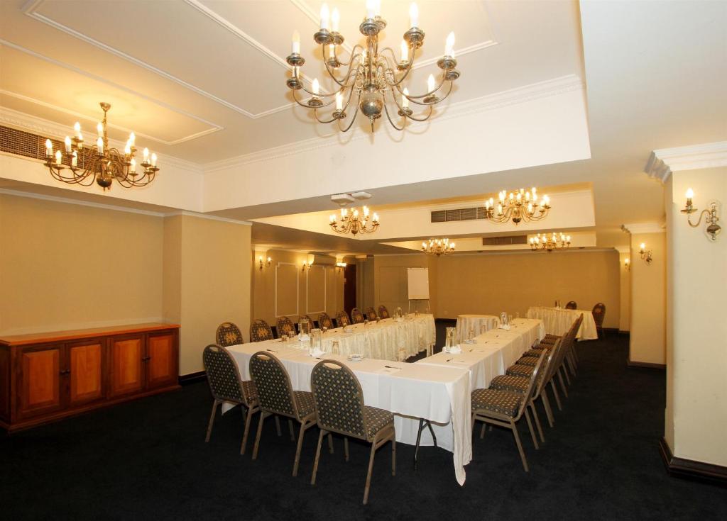 Banquet hall