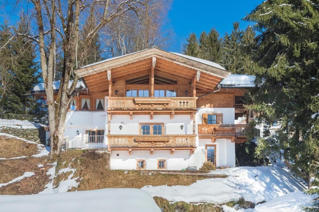 Das Kitz - deLuxe Chalet Valerie photo