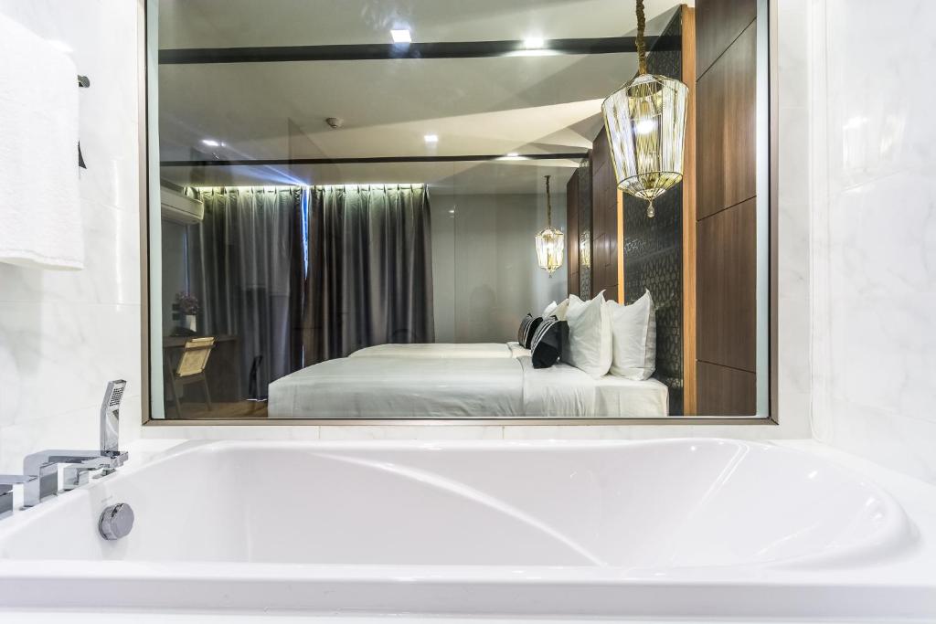 Bathroom, Stay with Nimman Chiang Mai in Chiang Mai