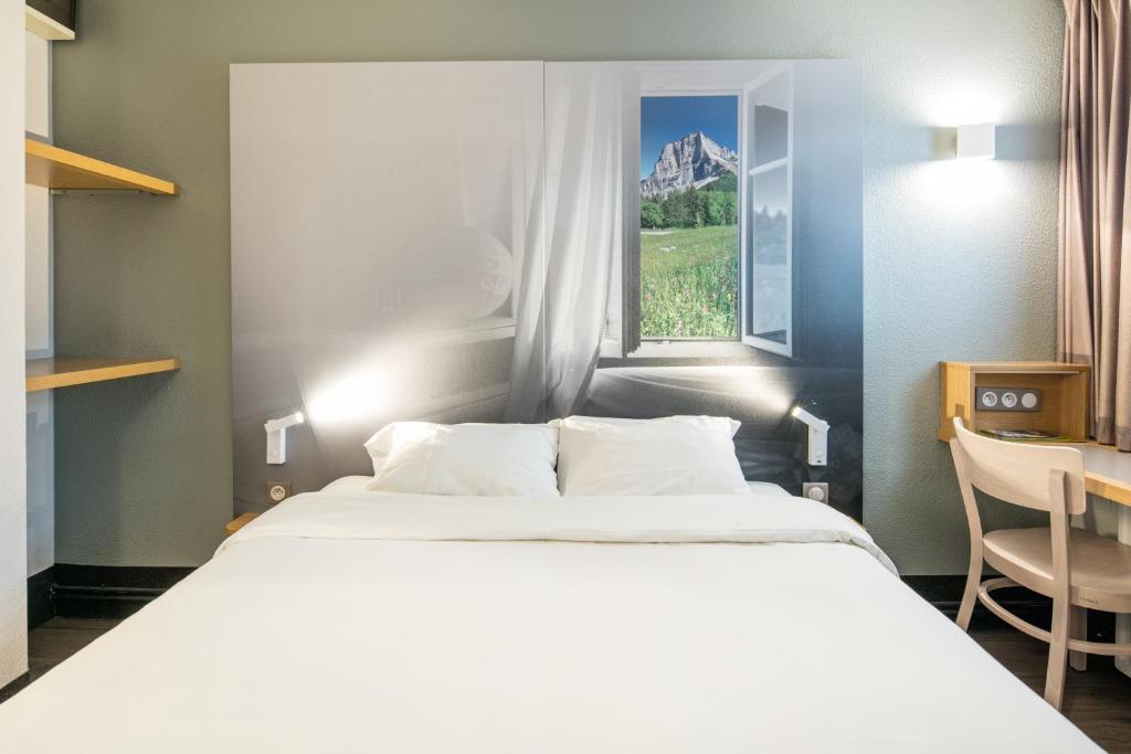 B&B HOTEL Grenoble Universite photo
