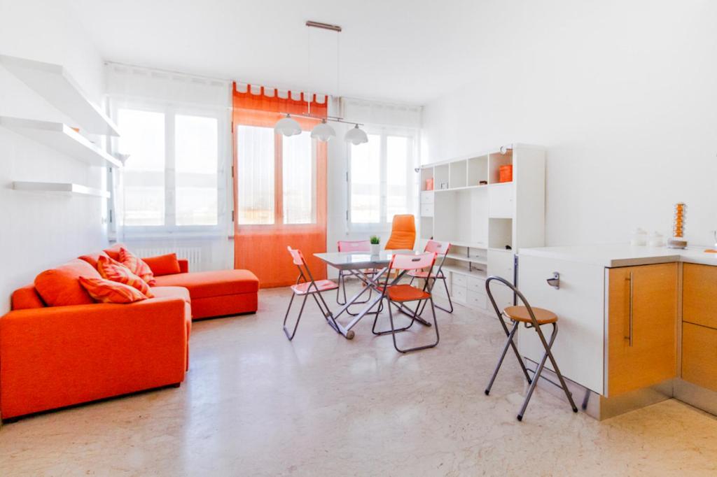 Orange Apartment Bologna - 4