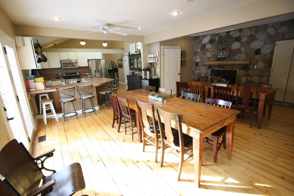 Goldberry Woods- A Modern Farm Resort photo
