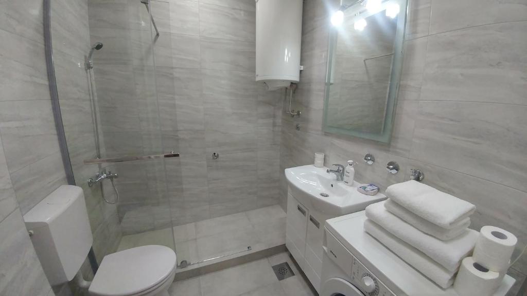 Simeon Apartment - 3