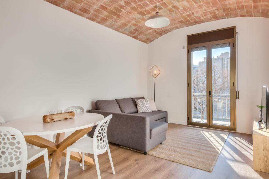 Flateli Girona City Center 2 - 3