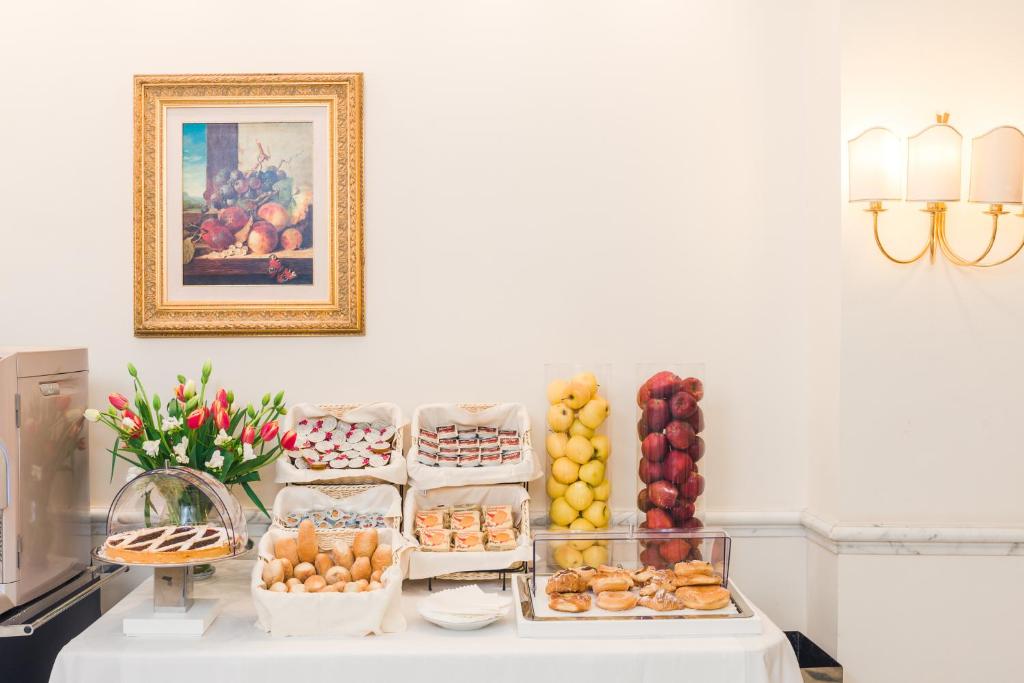Raeli Hotel Noto 7
