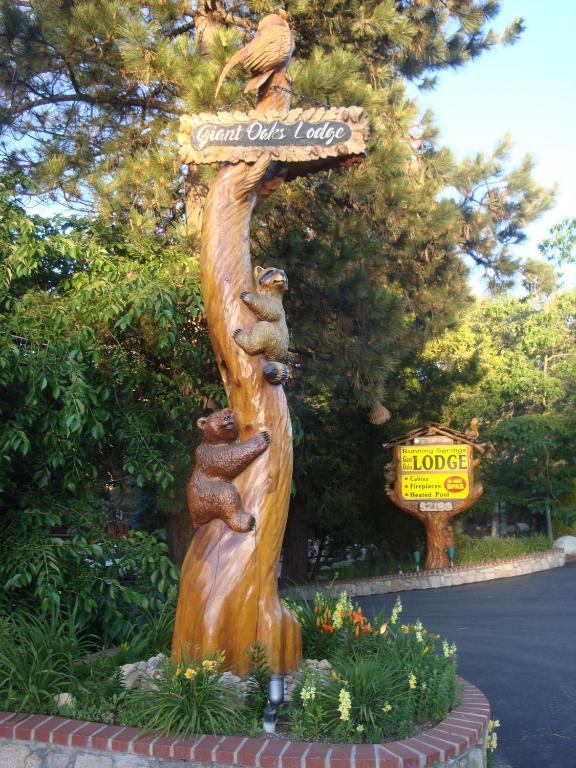 Giant Oaks Lodge — Hotel in Running Springs (CA)