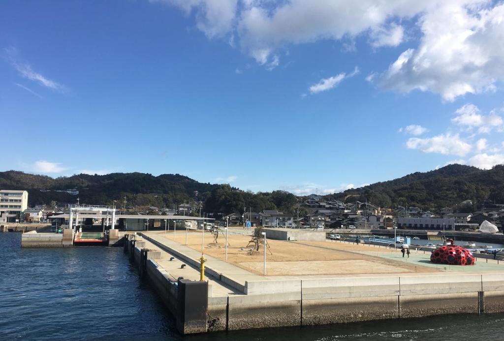 Naoshima Backpackers Guesthouse photo