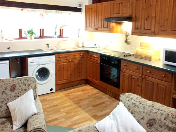 Brook Cottage, Gillingham photo 3