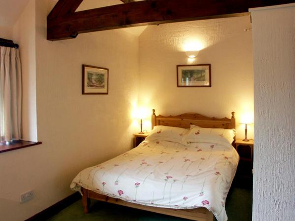 Brook Cottage, Gillingham photo 4