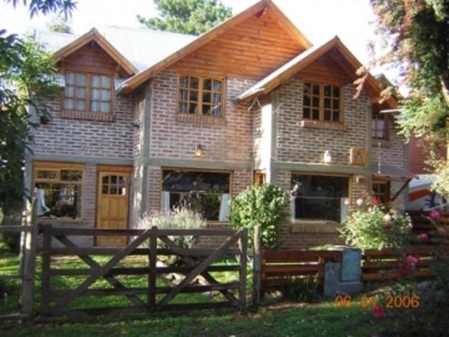 Puma Hostel — Hotel in San Martin De Los Andes