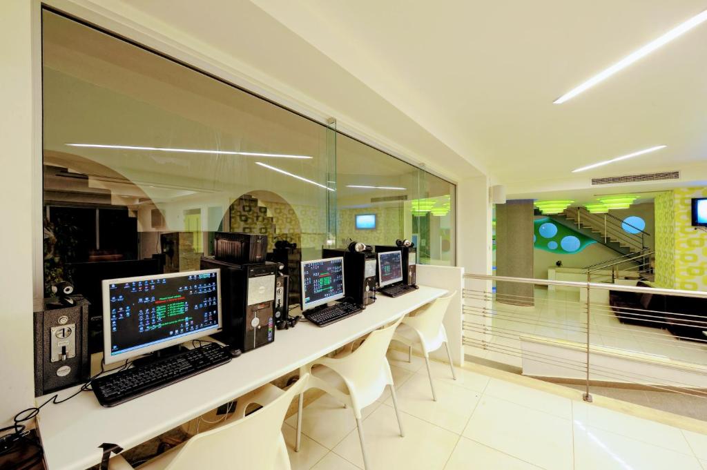 Hermes Hotel — Attractions for children in Malia