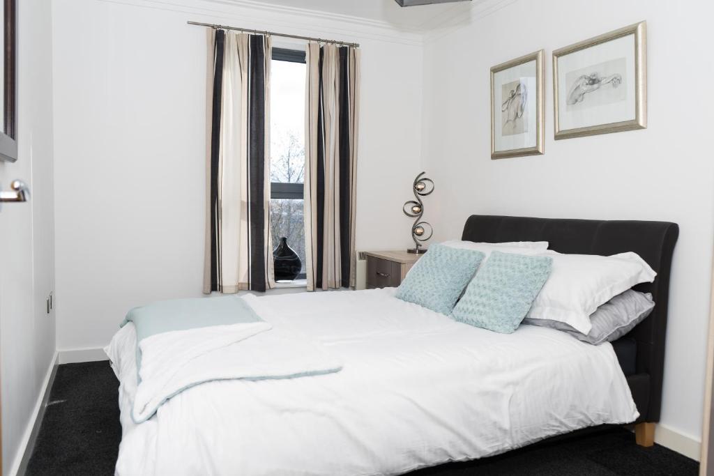 Hullidays - King & Queen Ensuite, Hull