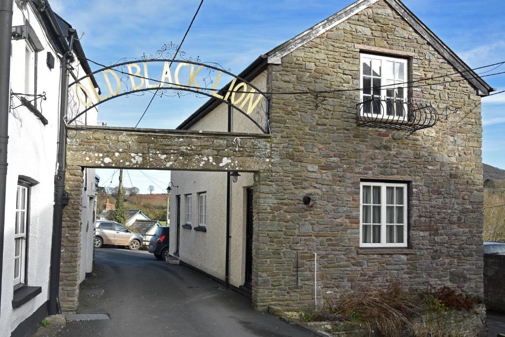 The Old Black Lion photo