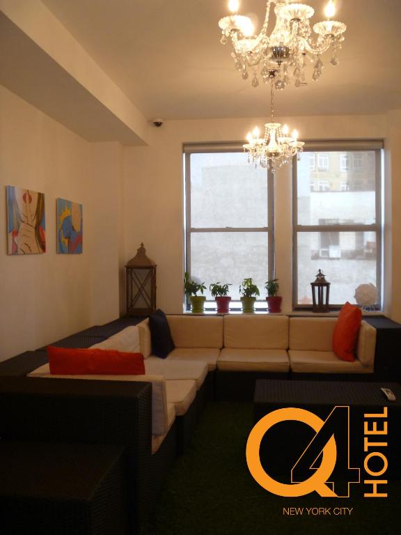 Bar/lounge, Q4 Hotel and Hostel in New York (NY)