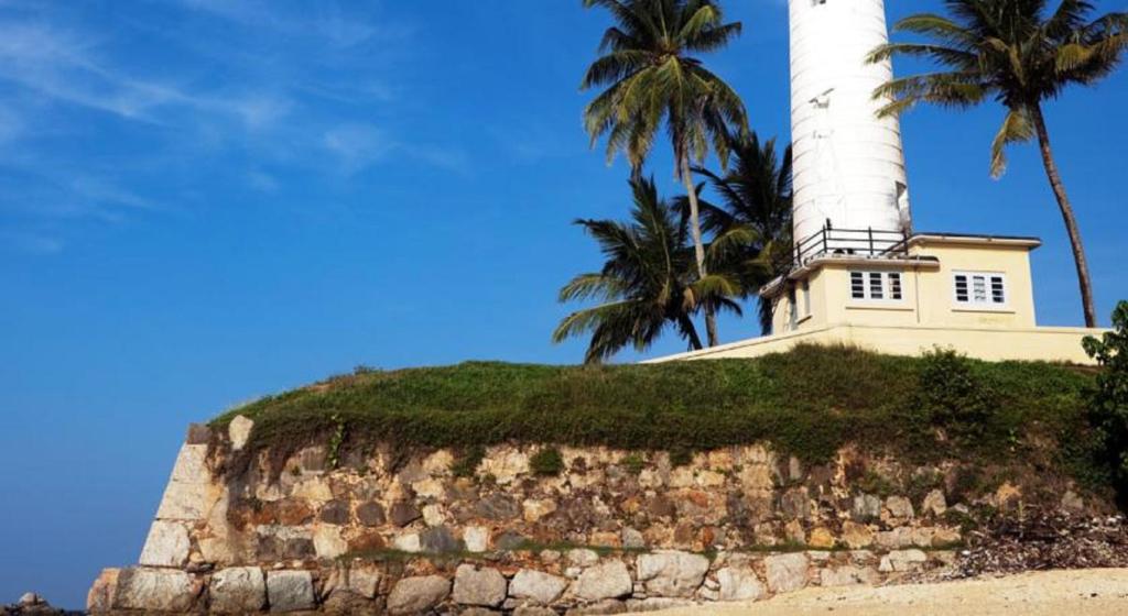 Nearby attraction, Fort Sapphire in Galle