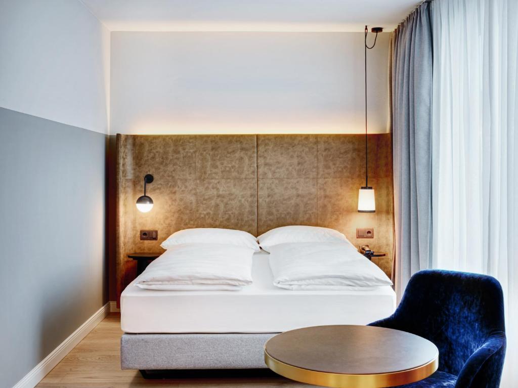 STAGE 12 Hotel by Penz - 3